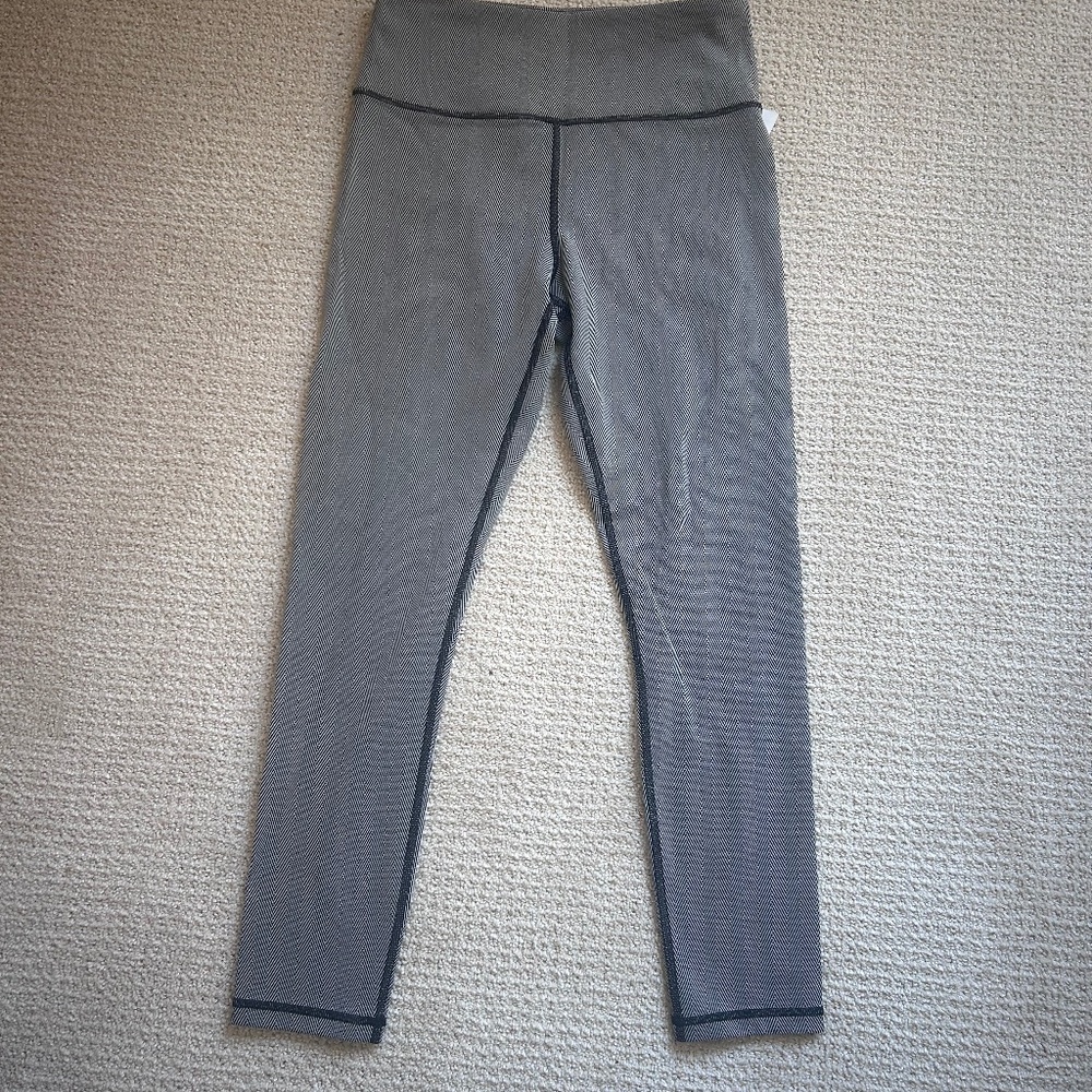 Zyia black and white herringbone stripe leggings